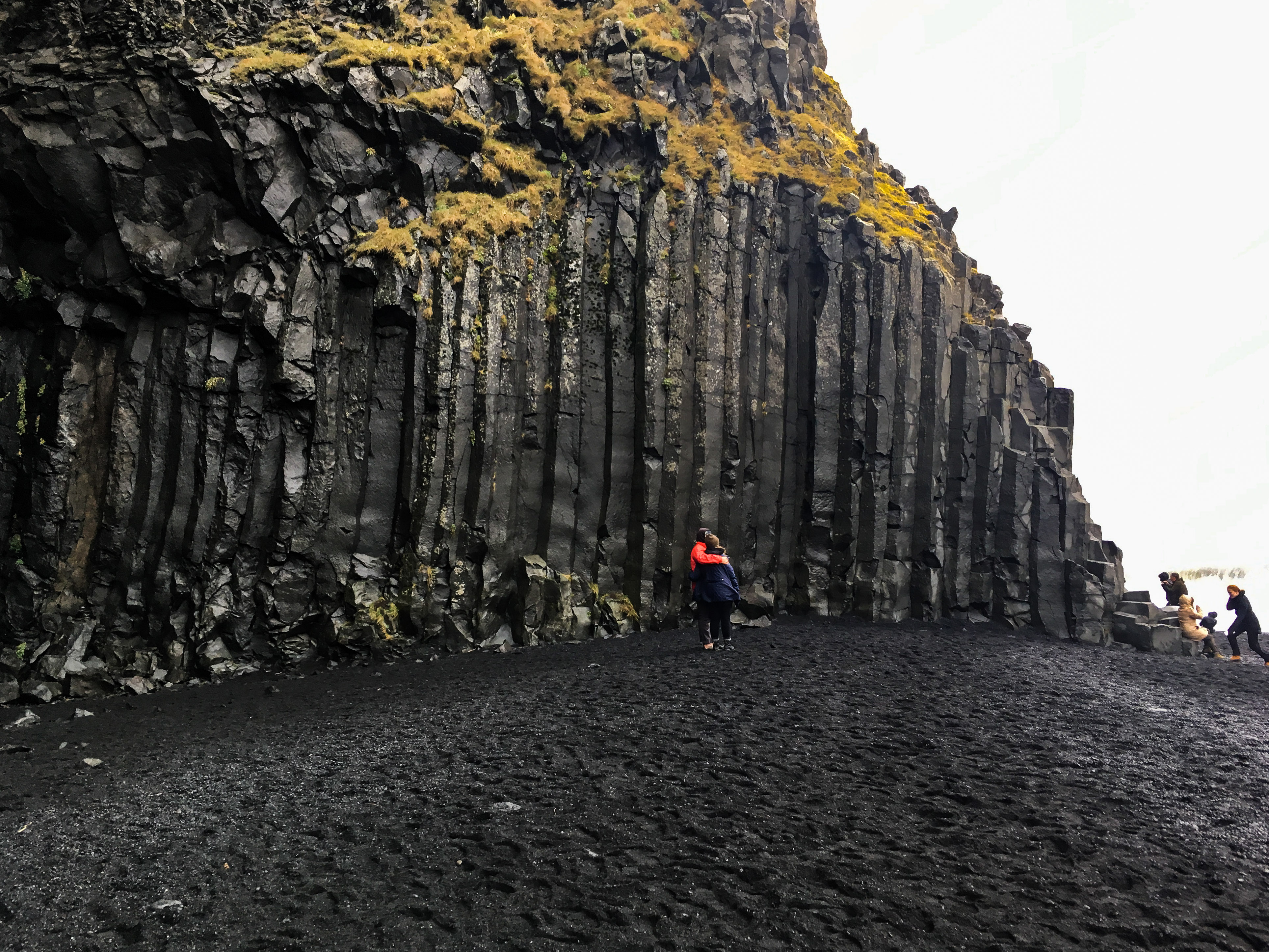 Reynisfjara Beach "The Black Sand Beach" bei Vík í Mýrdal
