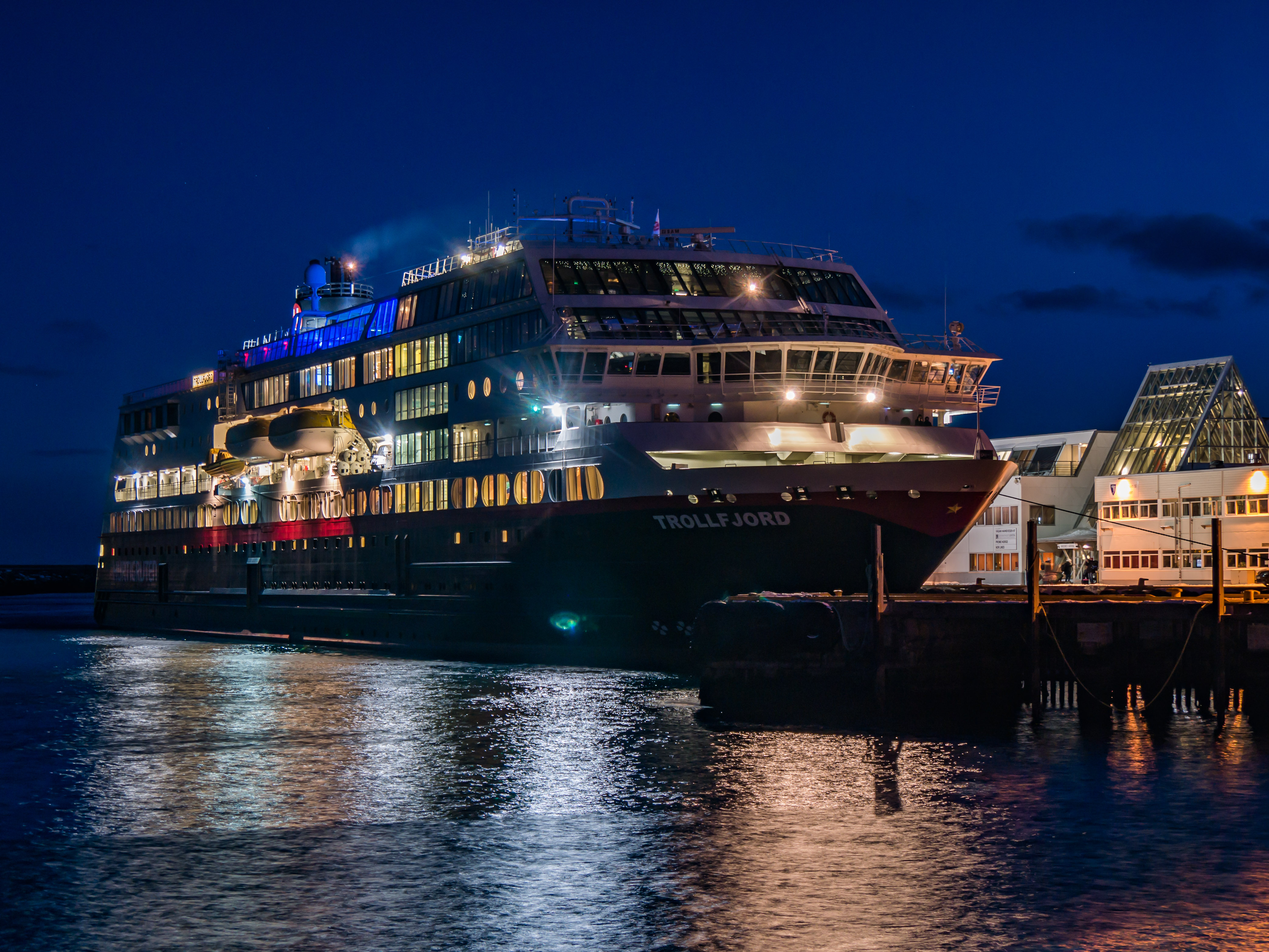 Hurtigruten in Svolvær